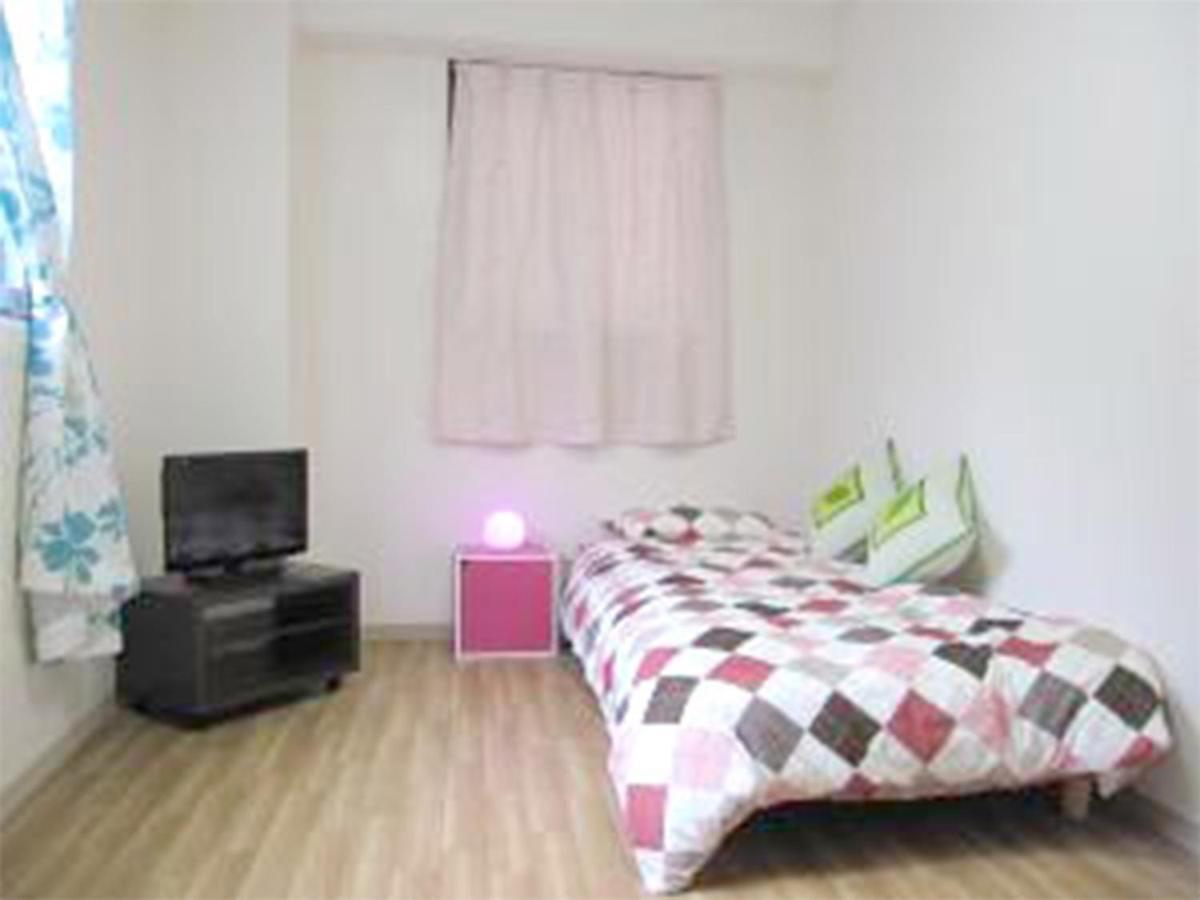 Guest House Fukutomi - Female Only Naha Exteriör bild