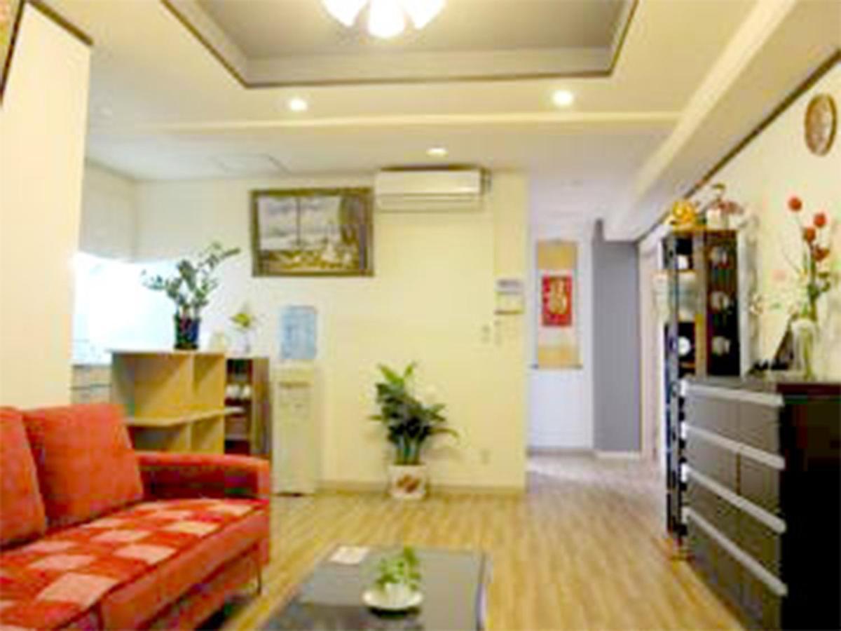 Guest House Fukutomi - Female Only Naha Exteriör bild