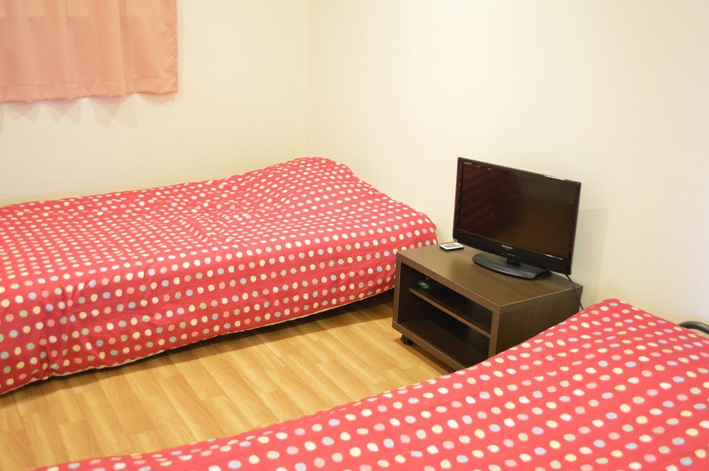 Guest House Fukutomi - Female Only Naha Rum bild